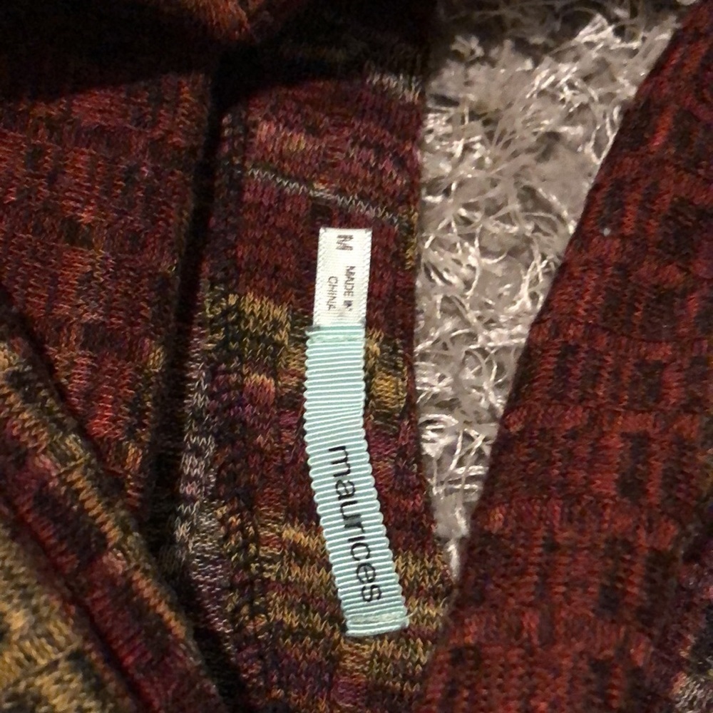 Maurice’s sweater - Picture 3 of 4